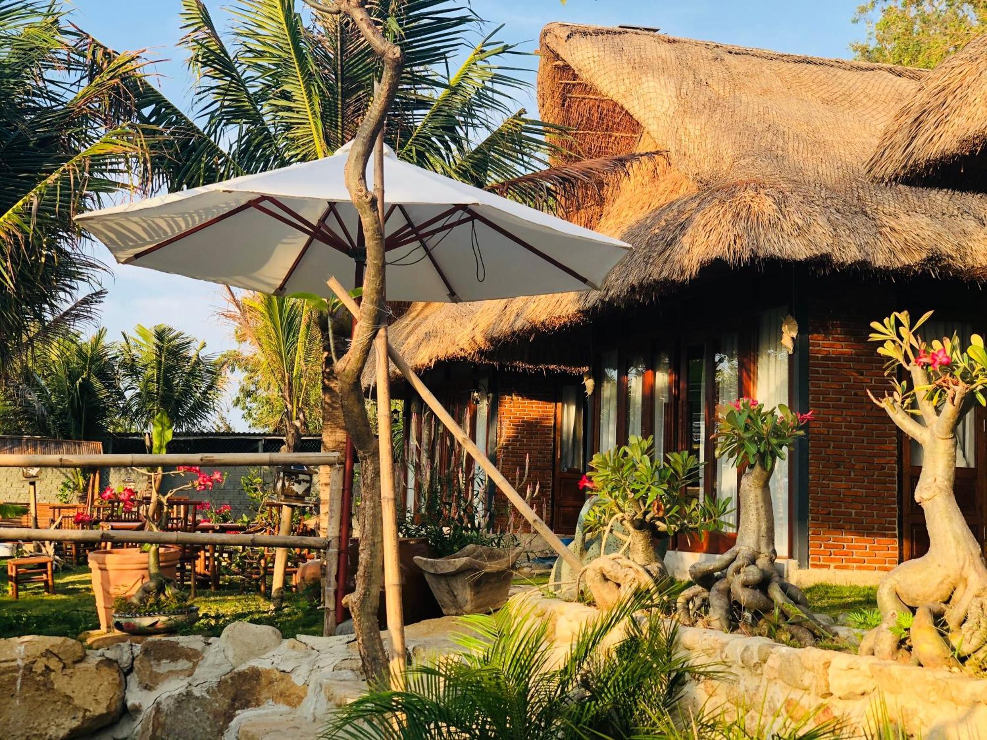 Robinson Beach & Villas Nha Trang Exterior photo